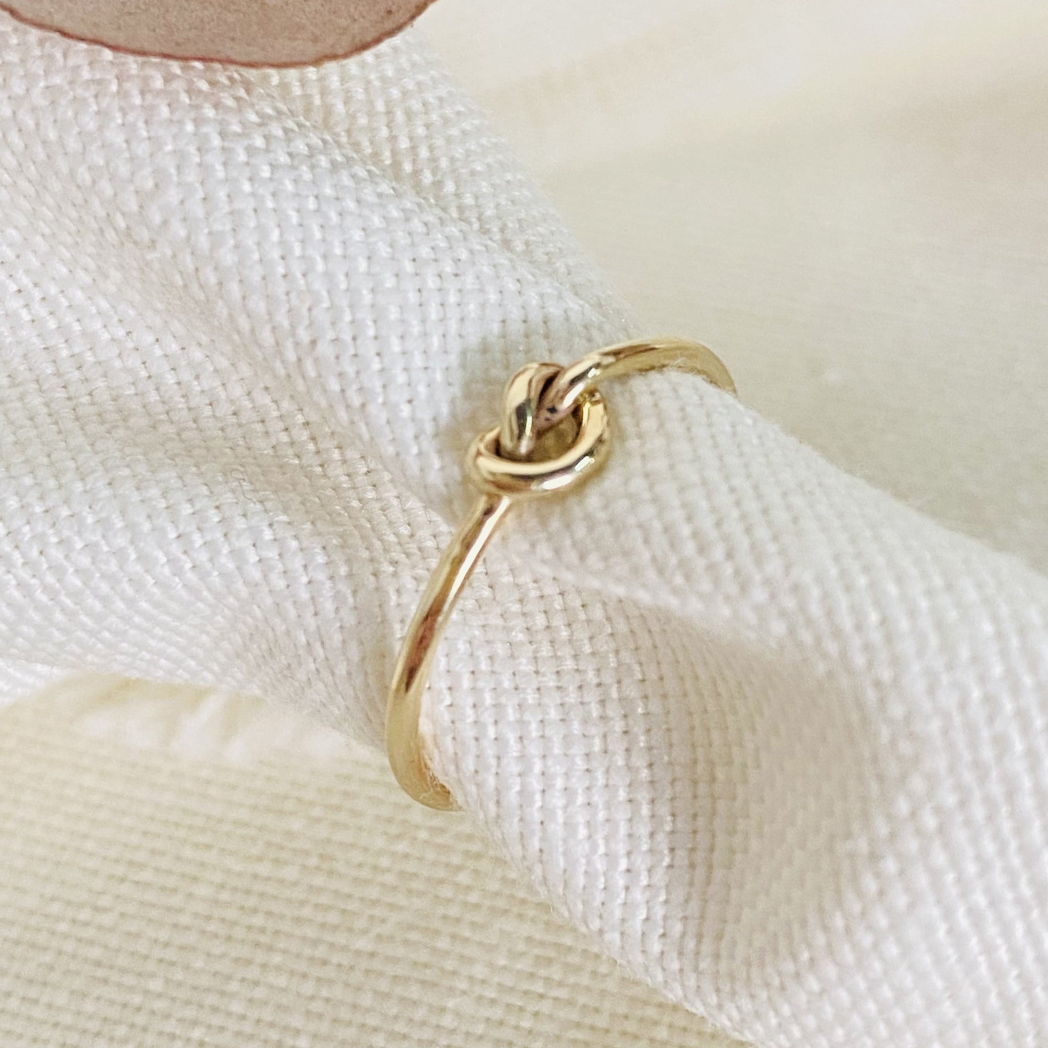Antique 18ct Gold Knot Ring - Vintage Jewellery & Watches Online