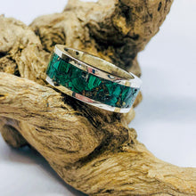 Load image into Gallery viewer, Malachite and Pyrite Dust Inlay Ring
