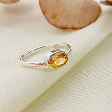 Load image into Gallery viewer, The Oval Stone Ring

